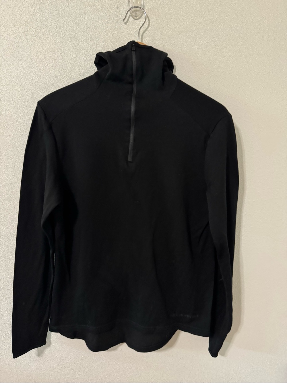 Café du Cycliste Berthe Merino Hoodie Black 1/4 Zip Lightweight High Neck-Medium
